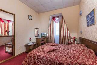 Гостиница Мирабель Анапа Номер стандарт улучшенный с 1 двуспальной кроватью-3